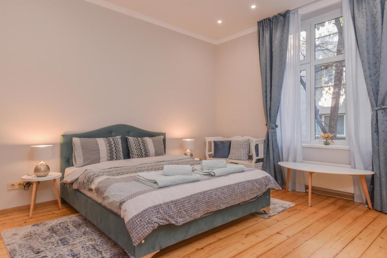 Spacious Vintage 2Br, 2Bath Apartment By Flat Mаnager Σόφια Εξωτερικό φωτογραφία